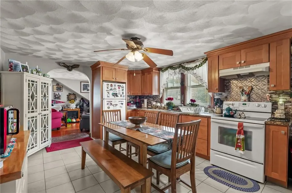 83 Farnum Pike Smithfield RI 02917