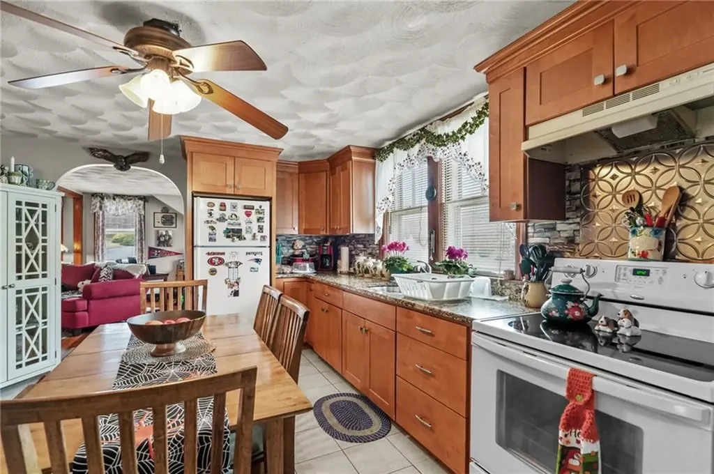 83 Farnum Pike Smithfield RI 02917