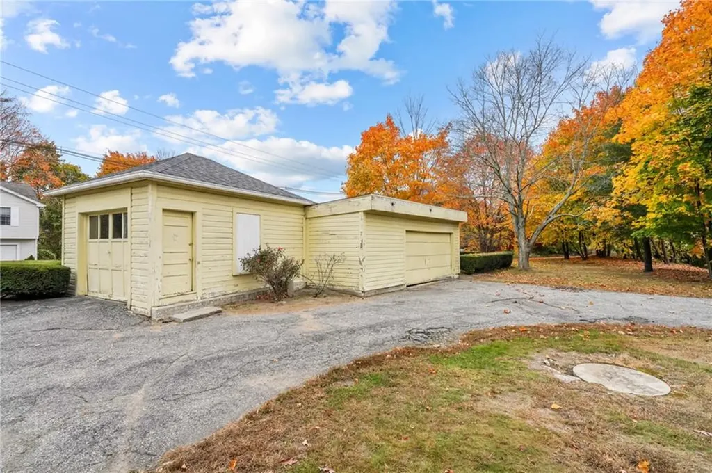 83 Farnum Pike Smithfield RI 02917