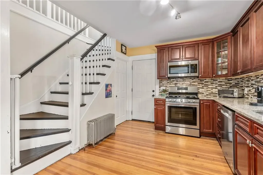 11 Bristol Avenue Pawtucket RI 02861