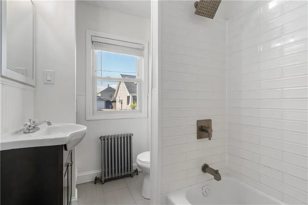 11 Bristol Avenue Pawtucket RI 02861