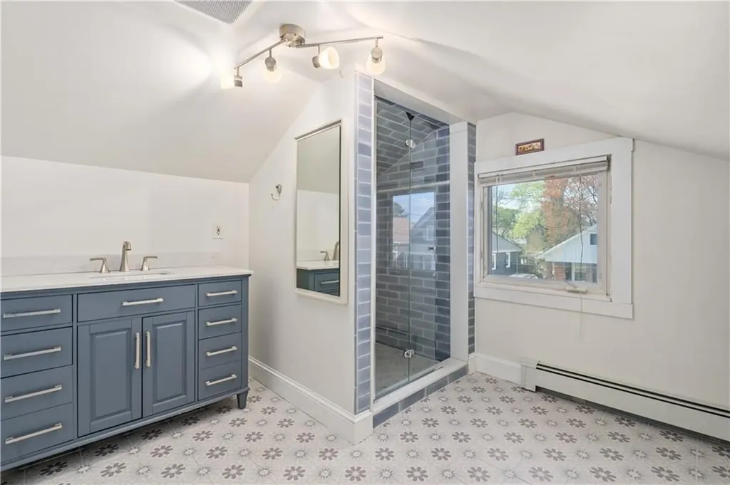 11 Bristol Avenue Pawtucket RI 02861