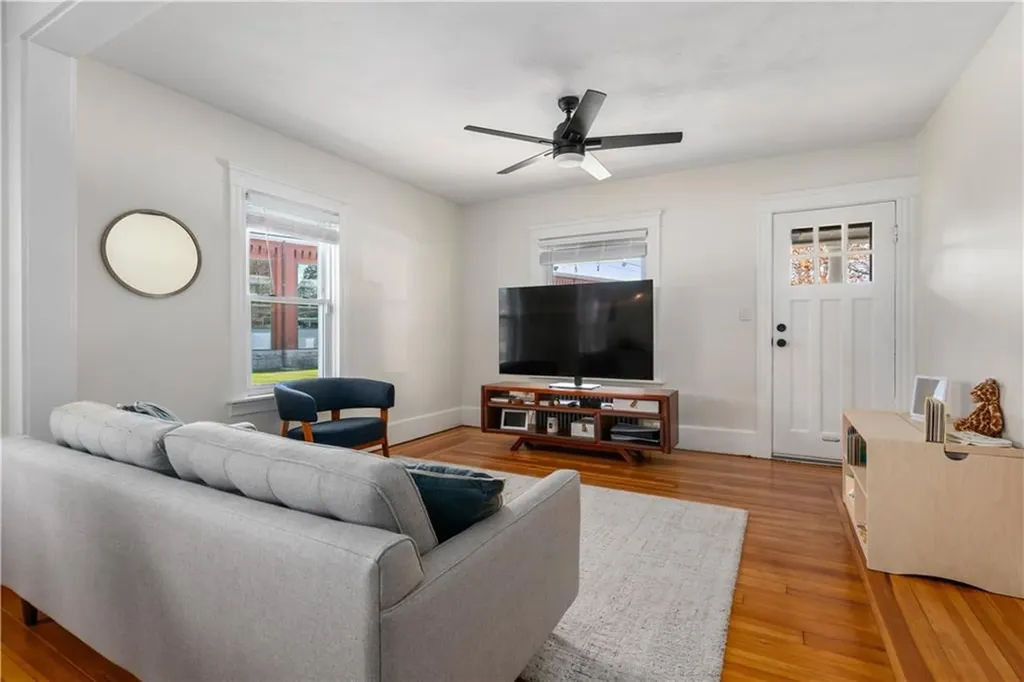 11 Bristol Avenue Pawtucket RI 02861