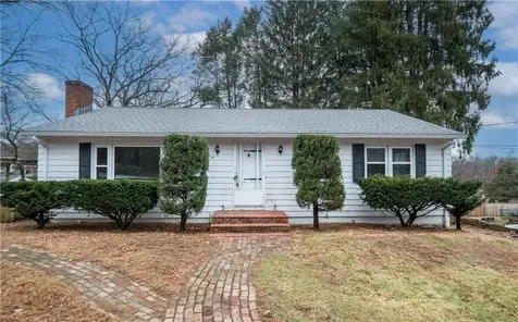 15 Ursula Road Smithfield RI 02917