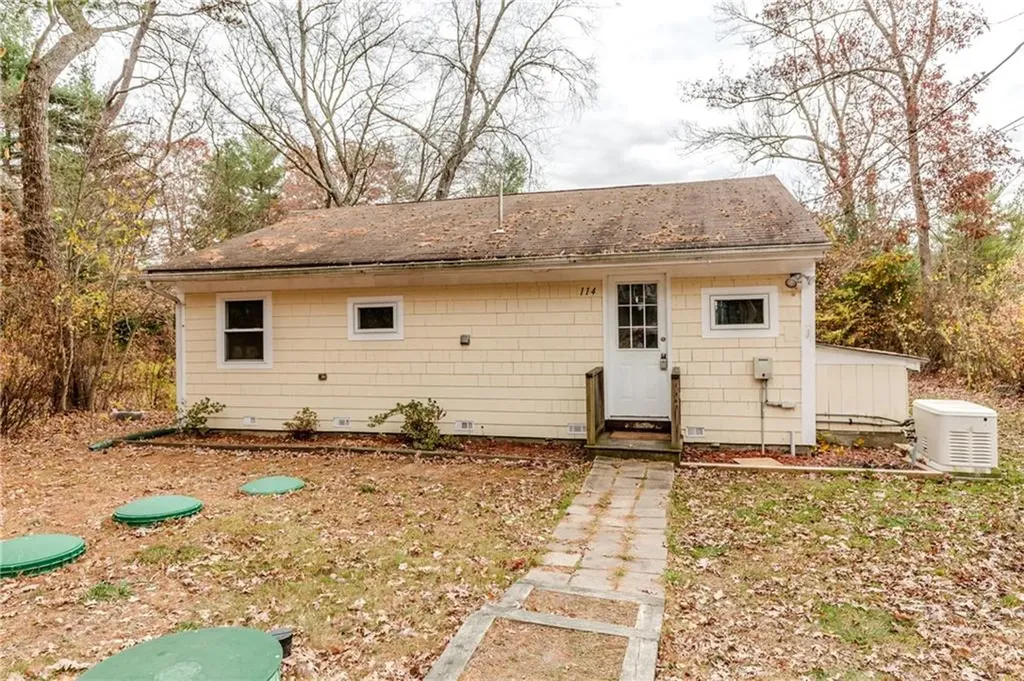 114 Vine Street Coventry RI 02816