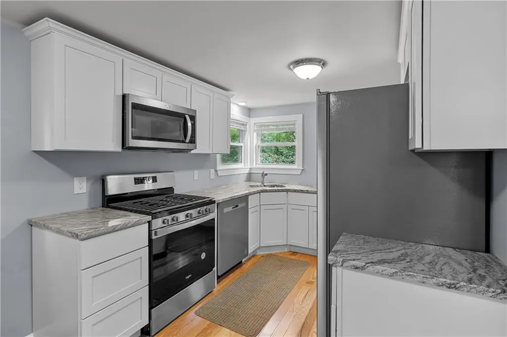 150 Dickens Street Warwick RI 02886