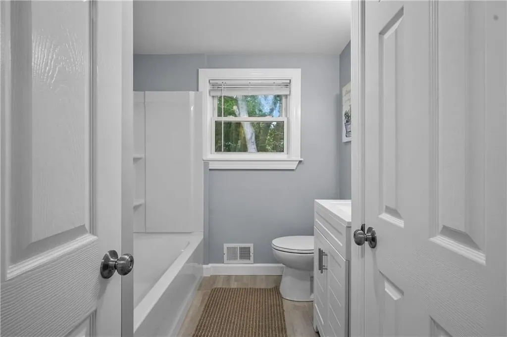 150 Dickens Street Warwick RI 02886