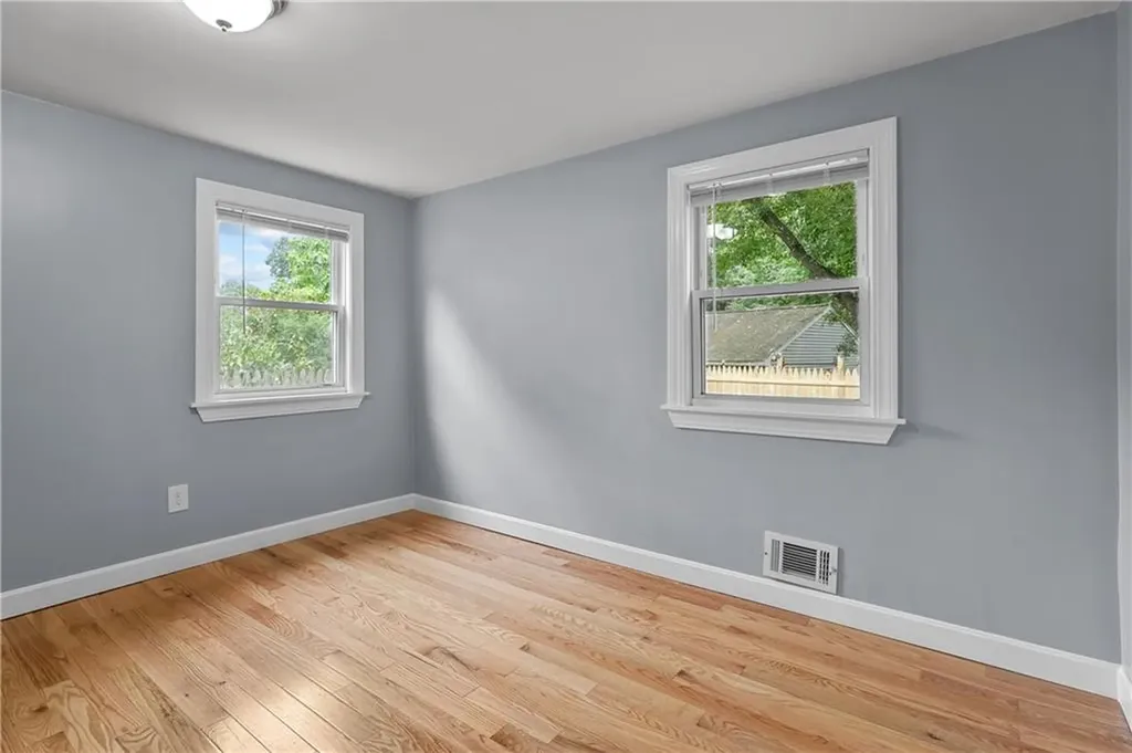 150 Dickens Street Warwick RI 02886