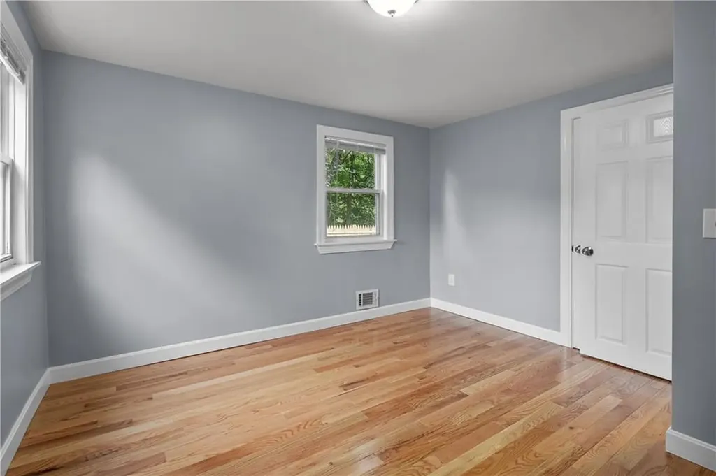 150 Dickens Street Warwick RI 02886
