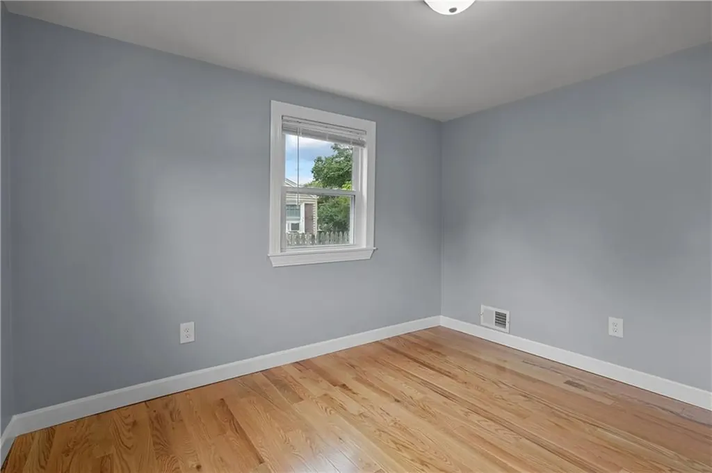 150 Dickens Street Warwick RI 02886
