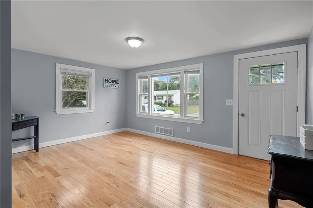 150 Dickens Street Warwick RI 02886