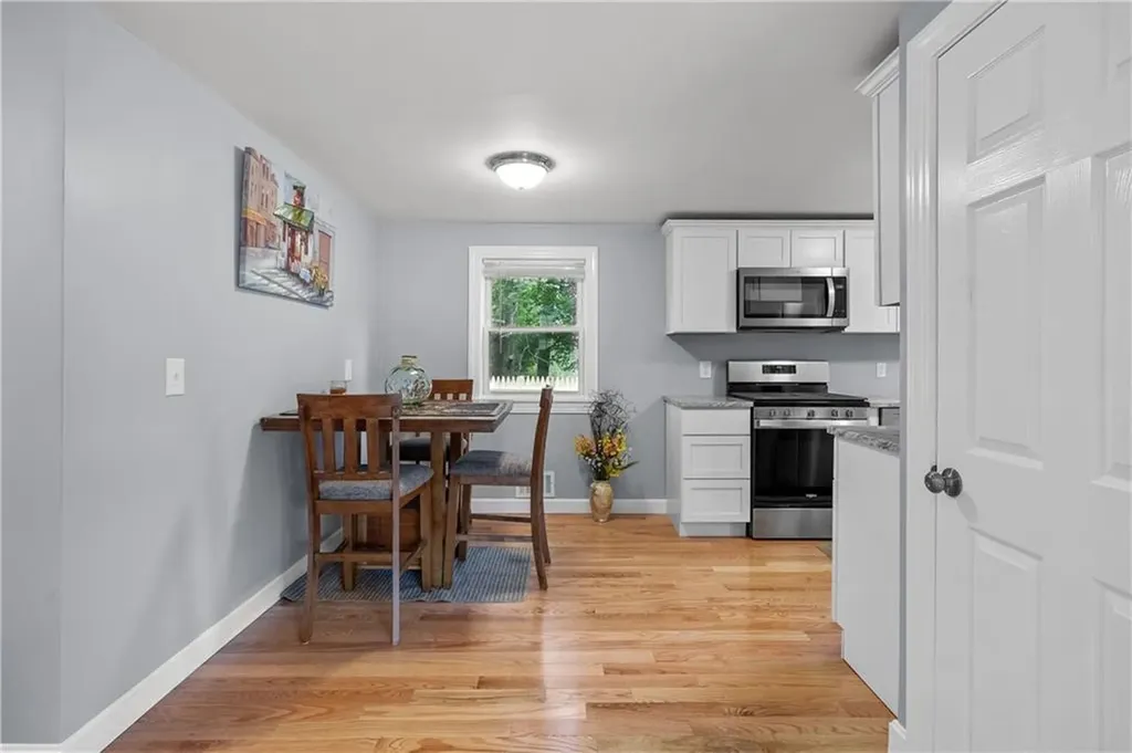 150 Dickens Street Warwick RI 02886