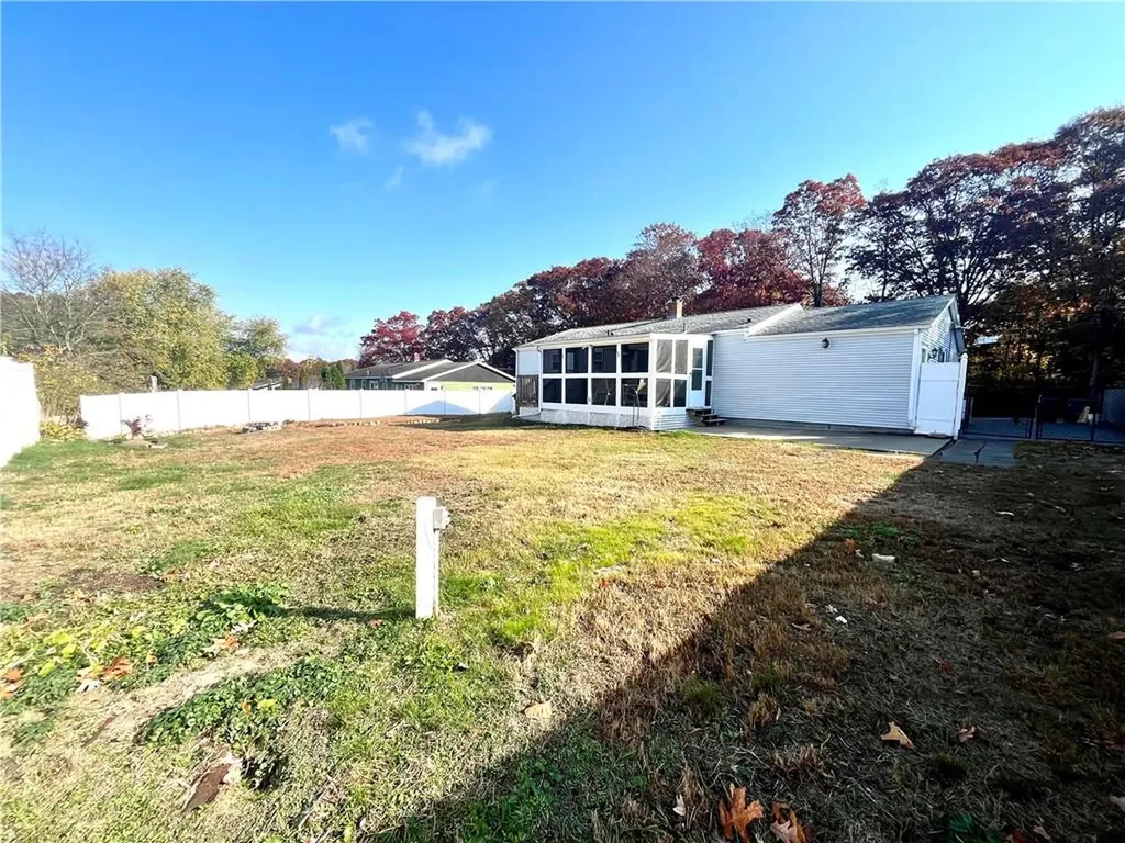 91 Macarthur Boulevard Coventry RI 02816