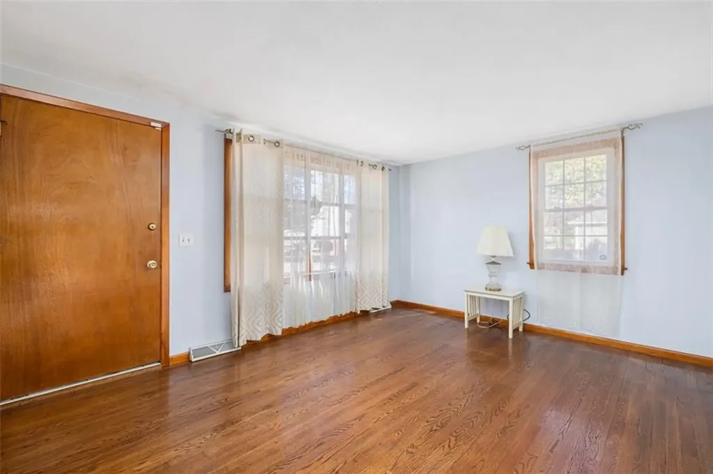 54 Irma Avenue Warwick RI 02889