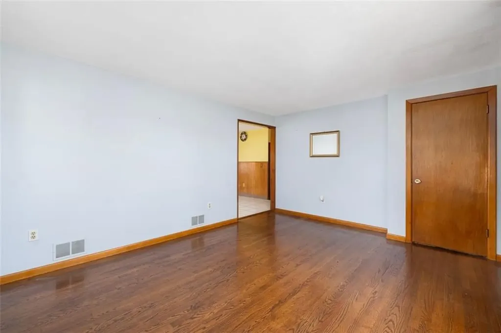 54 Irma Avenue Warwick RI 02889