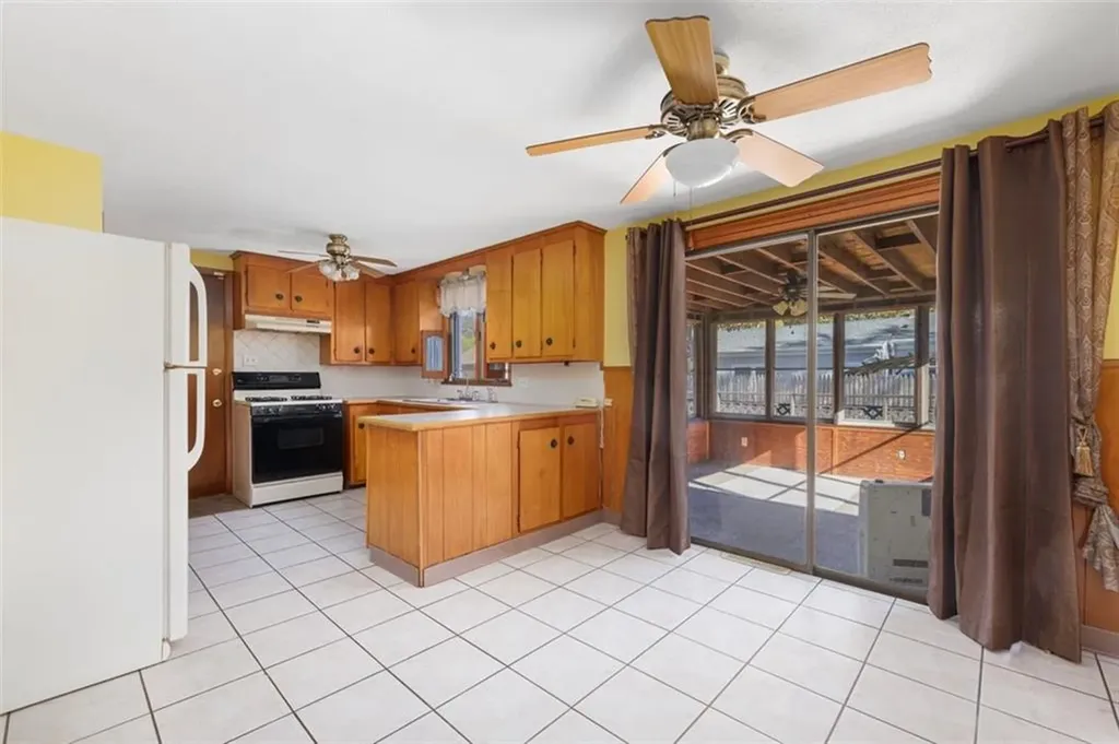 54 Irma Avenue Warwick RI 02889