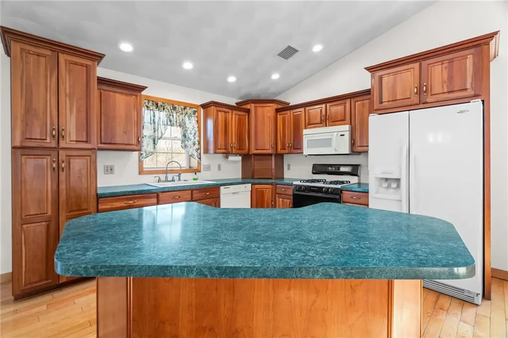 39 Curran Road Cumberland RI 02864