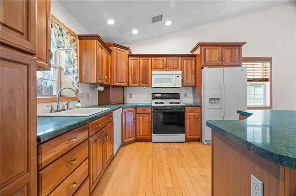 39 Curran Road Cumberland RI 02864