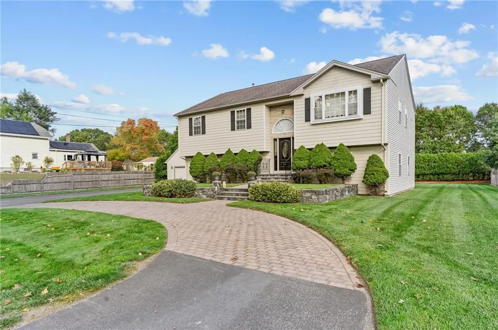 39 Curran Road Cumberland RI 02864