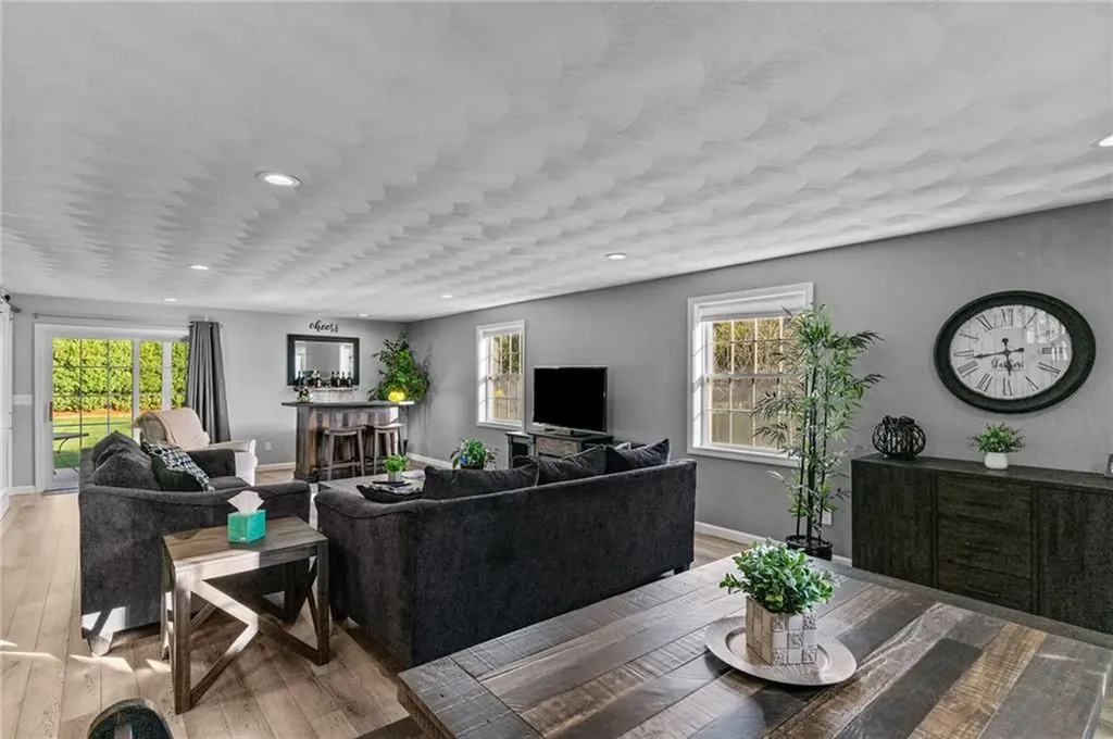 39 Curran Road Cumberland RI 02864