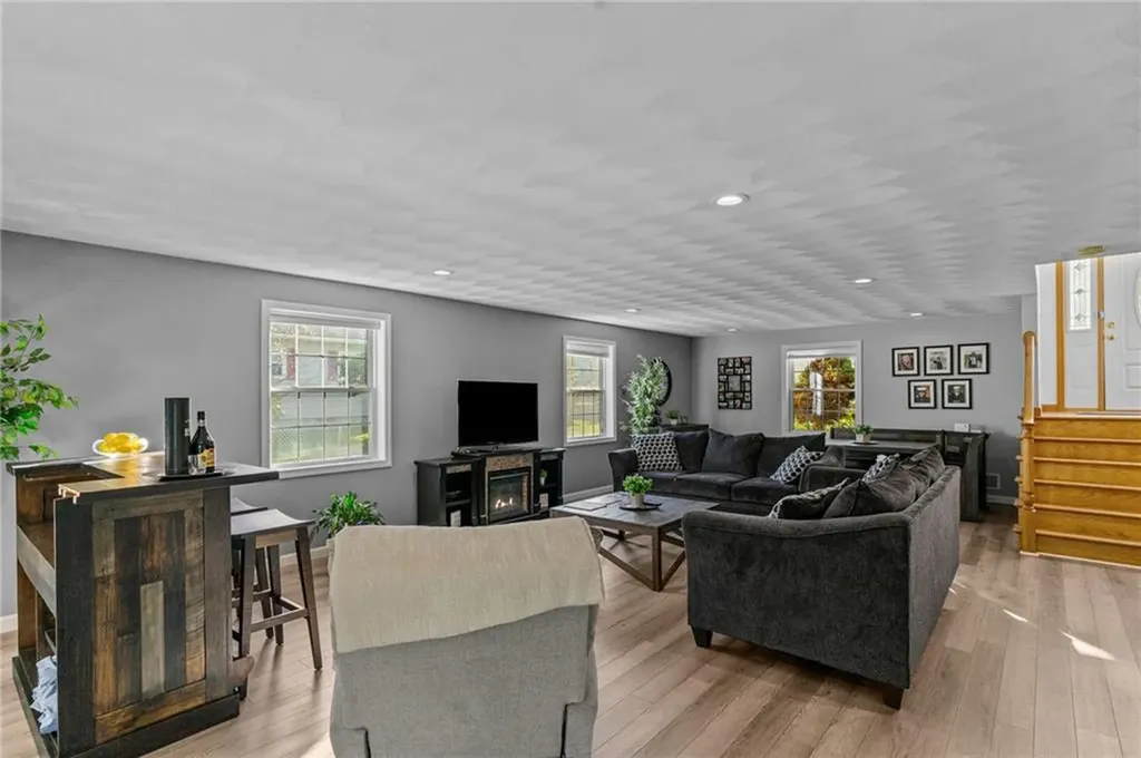 39 Curran Road Cumberland RI 02864