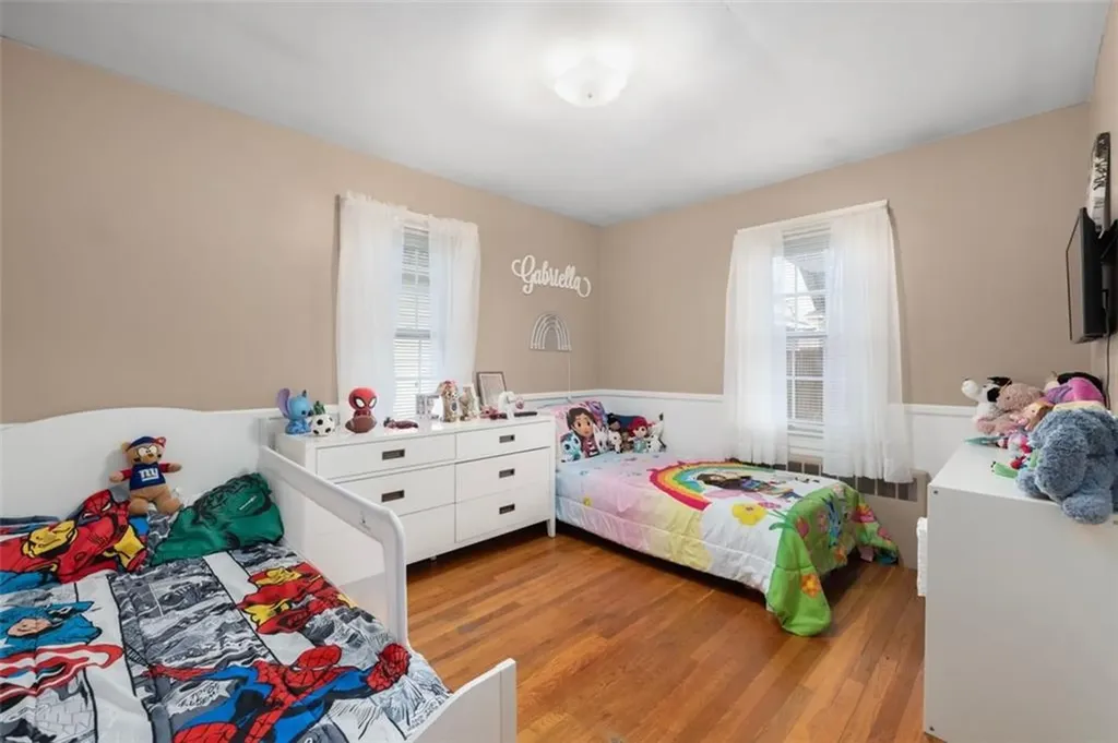 35 Oriole Avenue Pawtucket RI 02860
