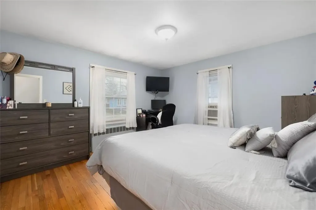 35 Oriole Avenue Pawtucket RI 02860