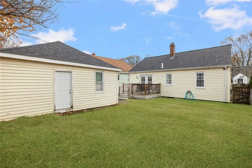 35 Oriole Avenue Pawtucket RI 02860