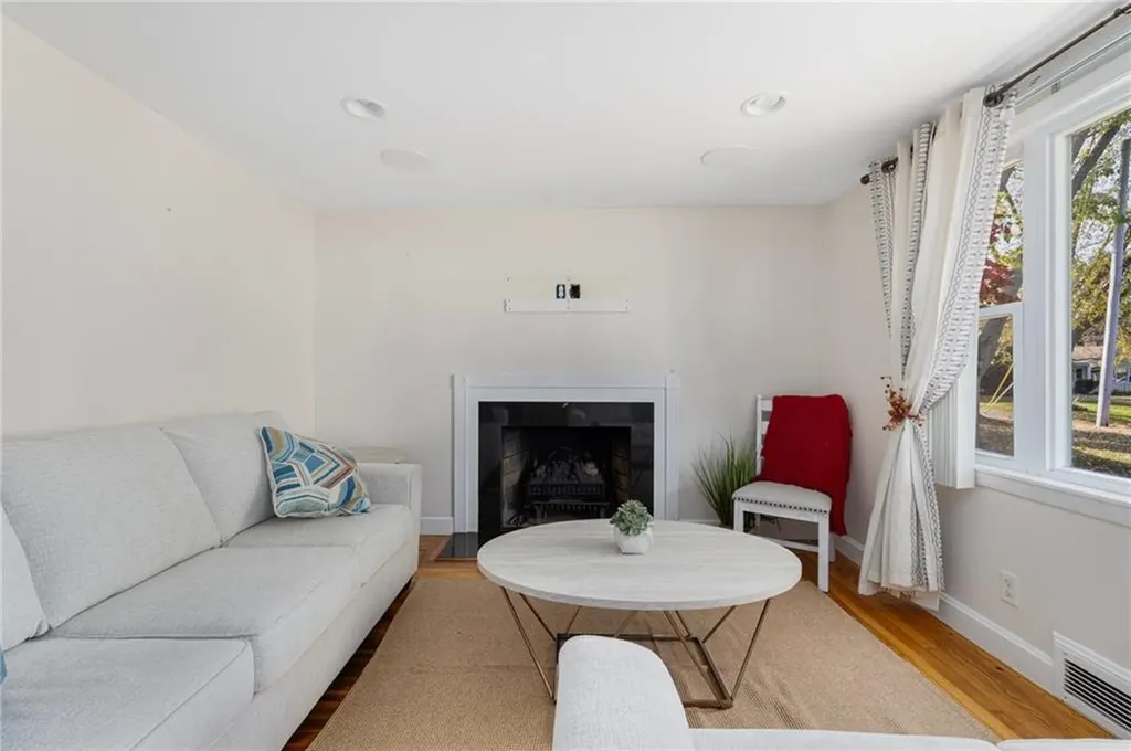 142 Missouri Drive Warwick RI 02886