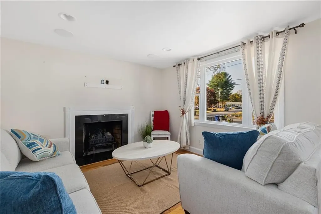 142 Missouri Drive Warwick RI 02886