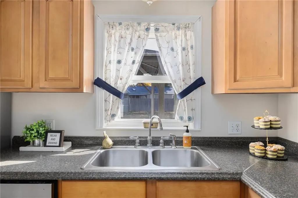 142 Missouri Drive Warwick RI 02886