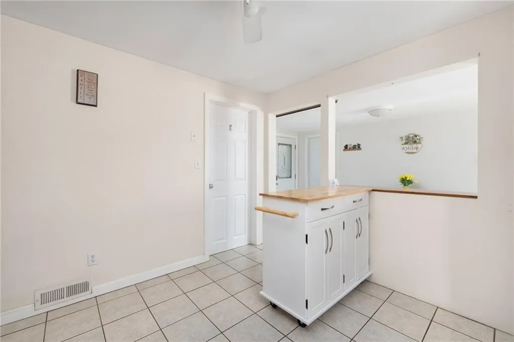 142 Missouri Drive Warwick RI 02886