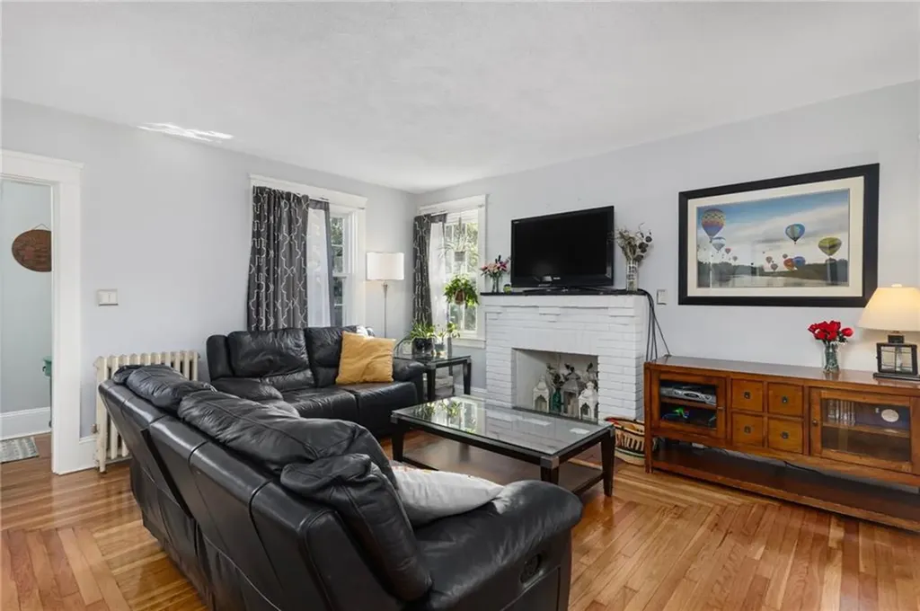 37 Parkside Drive Warwick RI 02888