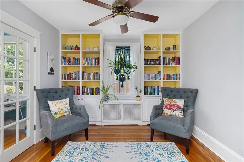37 Parkside Drive Warwick RI 02888