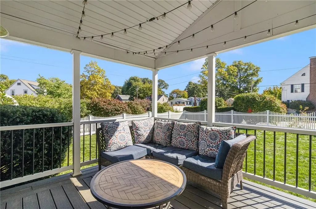 37 Parkside Drive Warwick RI 02888