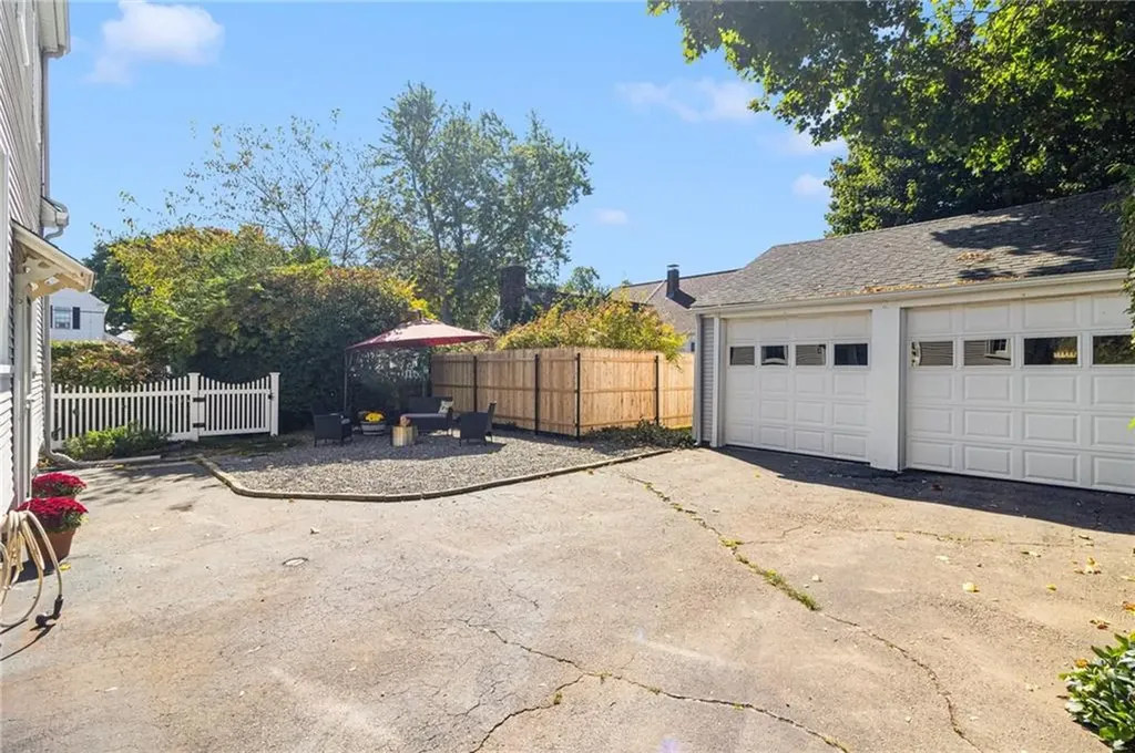 37 Parkside Drive Warwick RI 02888