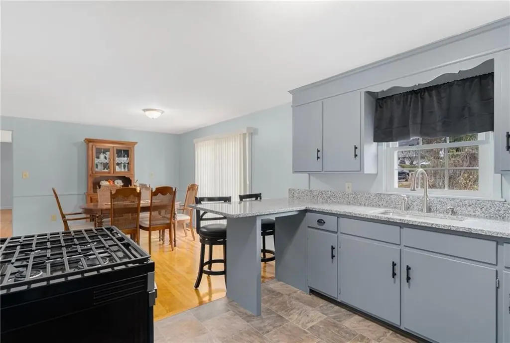 27 Priscilla Road Woonsocket RI 02895