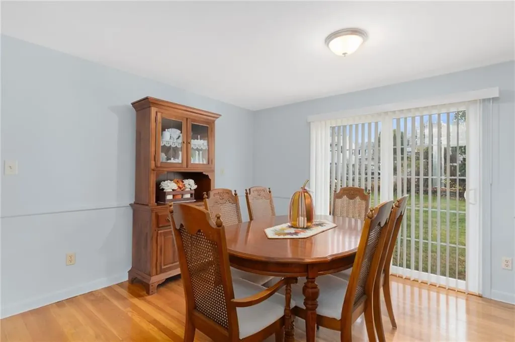 27 Priscilla Road Woonsocket RI 02895