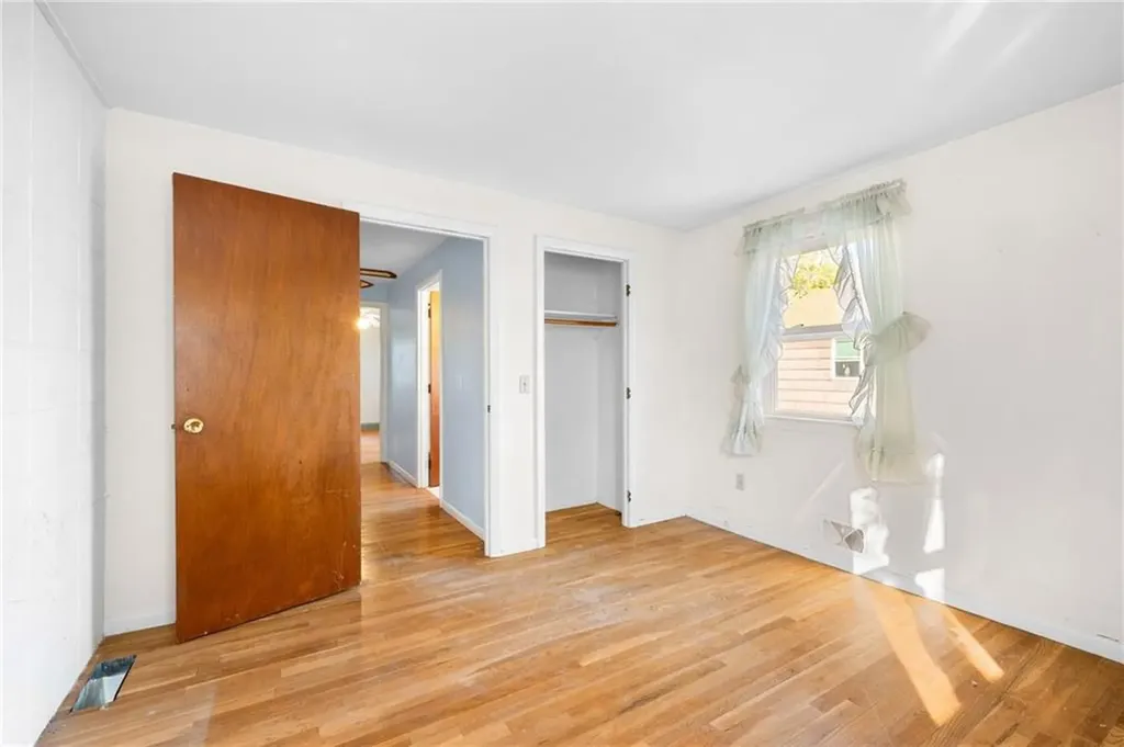 90 92 Loretta Street Cranston RI 02910