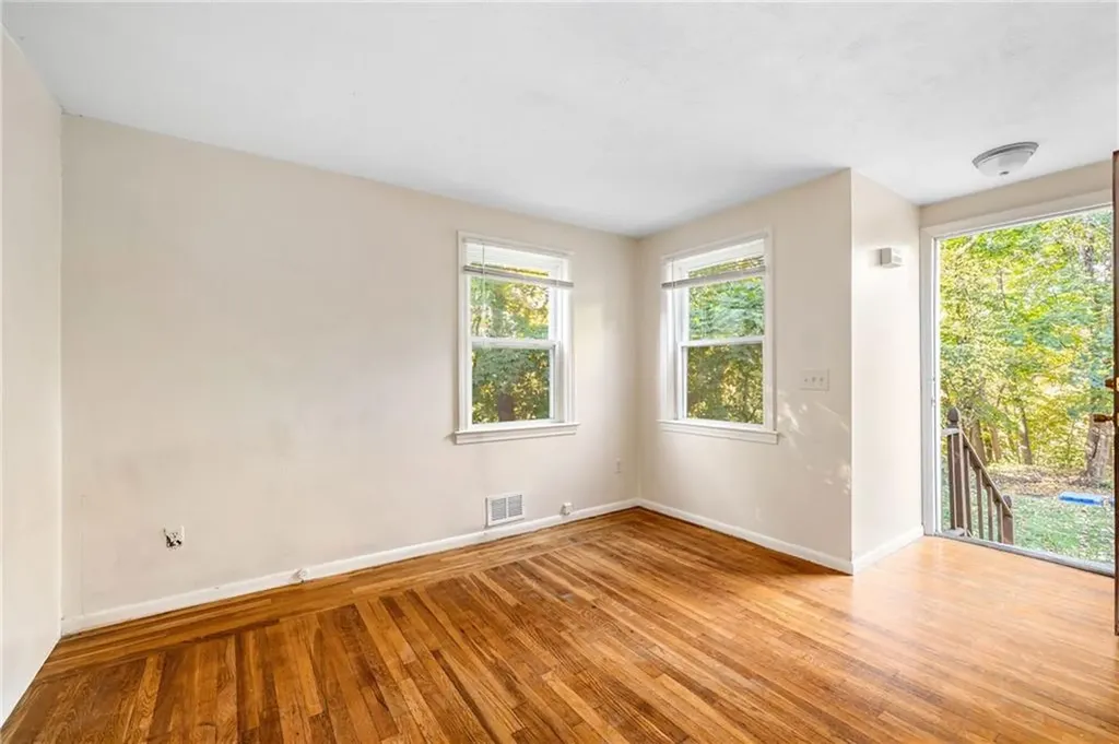 90 92 Loretta Street Cranston RI 02910