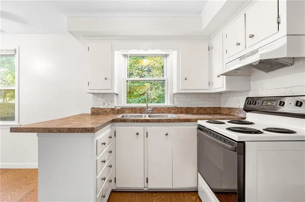 90 92 Loretta Street Cranston RI 02910
