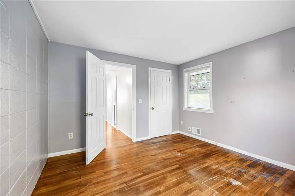 90 92 Loretta Street Cranston RI 02910