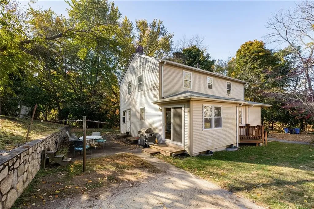 90 92 Loretta Street Cranston RI 02910