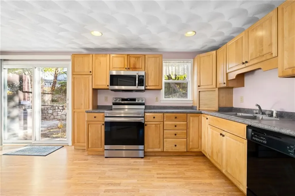 90 92 Loretta Street Cranston RI 02910