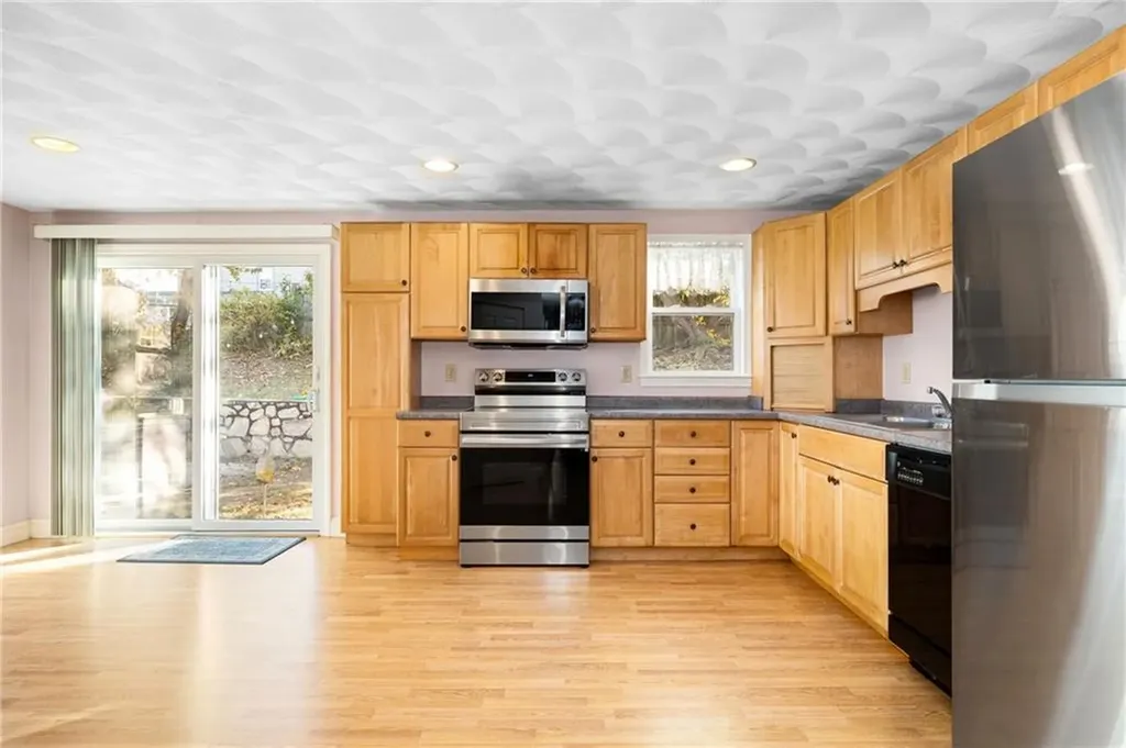 90 92 Loretta Street Cranston RI 02910