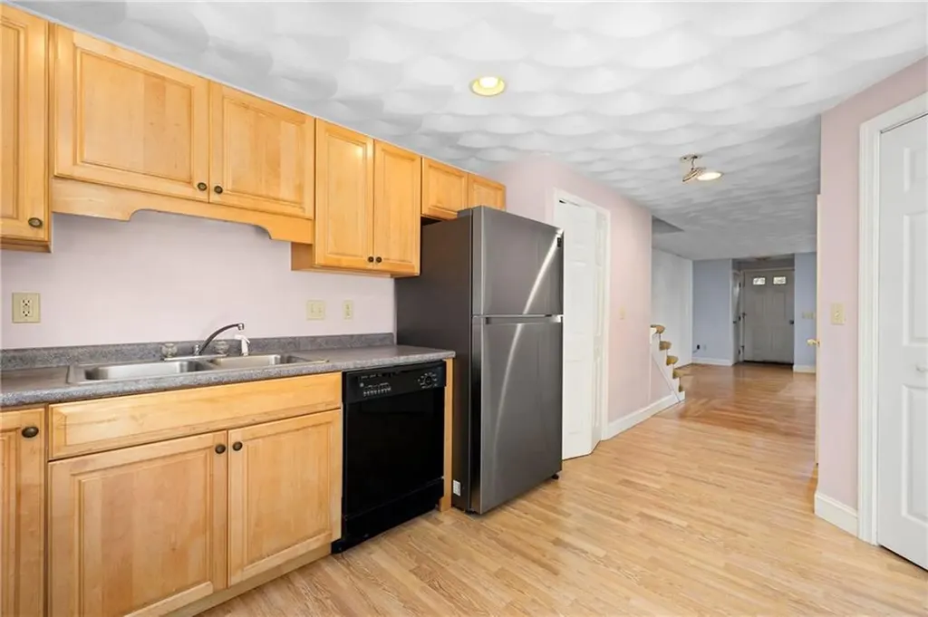 90 92 Loretta Street Cranston RI 02910