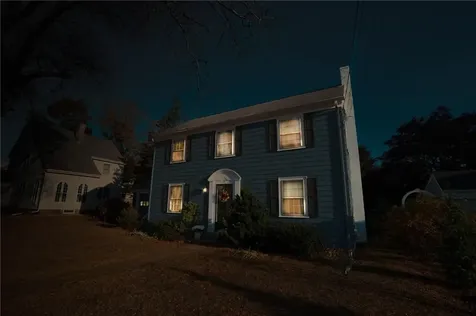 21 Holbrook Avenue East Providence RI 02916