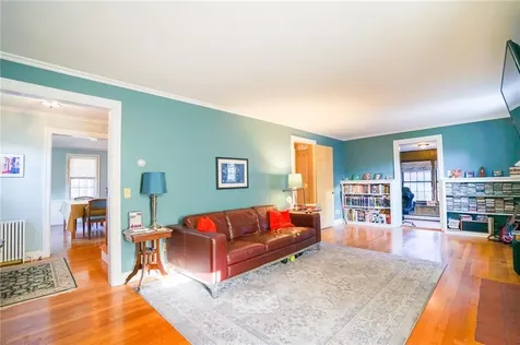 21 Holbrook Avenue East Providence RI 02916