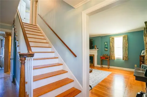 21 Holbrook Avenue East Providence RI 02916