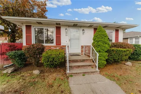 146 Senate Street Pawtucket RI 02861